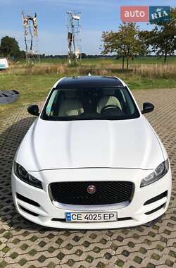 Внедорожник / Кроссовер Jaguar F-Pace 2016 в 