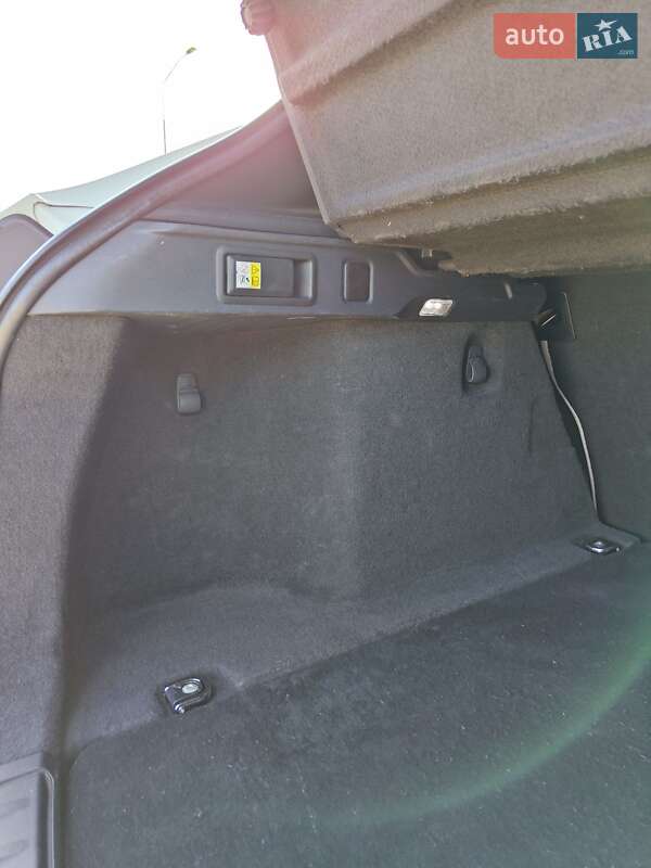 Позашляховик / Кросовер Jaguar F-Pace 2016 в Герці