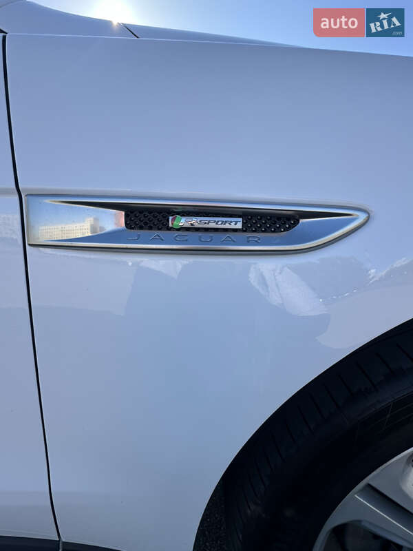 Позашляховик / Кросовер Jaguar F-Pace 2017 в Харкові