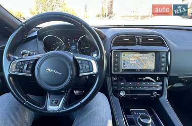 Внедорожник / Кроссовер Jaguar F-Pace 2017 в Харькове фото 10 Внедорожник / Кроссовер Jaguar F-Pace 2017 в Харькове