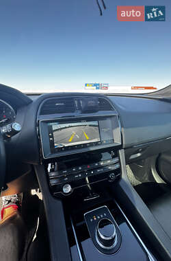 Позашляховик / Кросовер Jaguar F-Pace 2018 в Львові