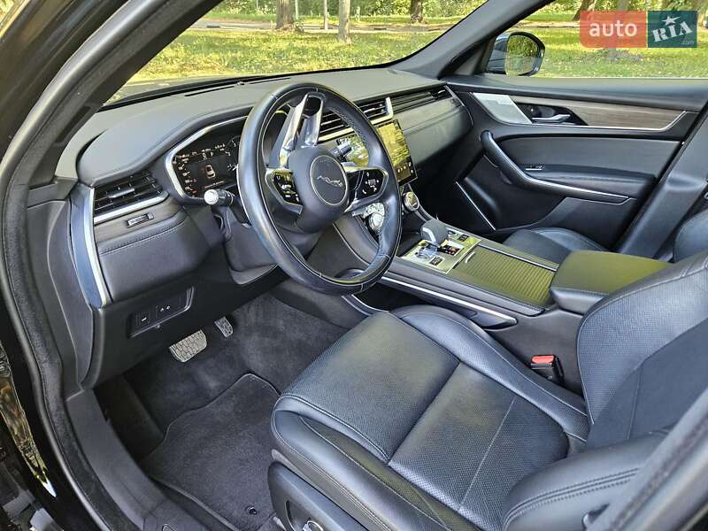 Позашляховик / Кросовер Jaguar F-Pace 2021 в Києві