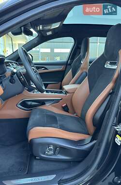 Внедорожник / Кроссовер Jaguar F-Pace 2023 в 