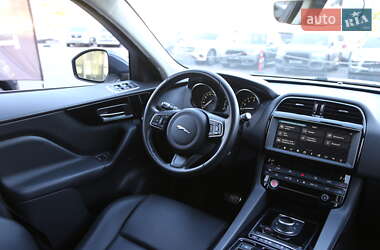 Внедорожник / Кроссовер Jaguar F-Pace 2018 в 
