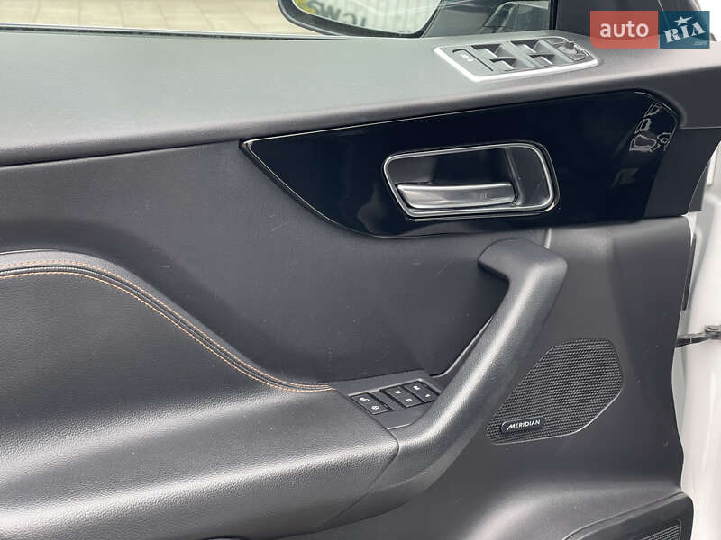 Внедорожник / Кроссовер Jaguar F-Pace 2019 в Киеве