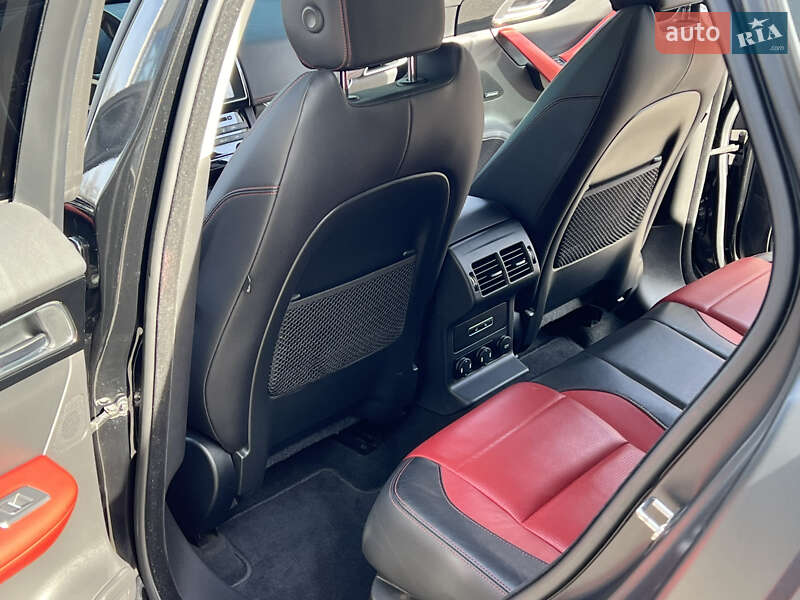 Позашляховик / Кросовер Jaguar F-Pace 2017 в Харкові