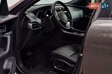 Позашляховик / Кросовер Jaguar F-Pace 2016 в 