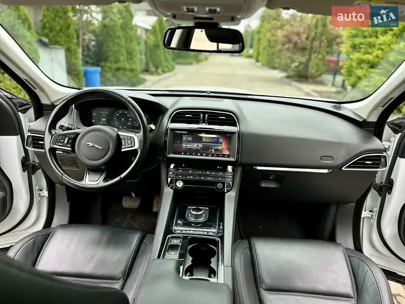 Jaguar F-Pace 2018 VIN SADCA2BN3JA284206 фото оголошення 5 з 103