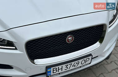 Внедорожник / Кроссовер Jaguar F-Pace 2018 в 