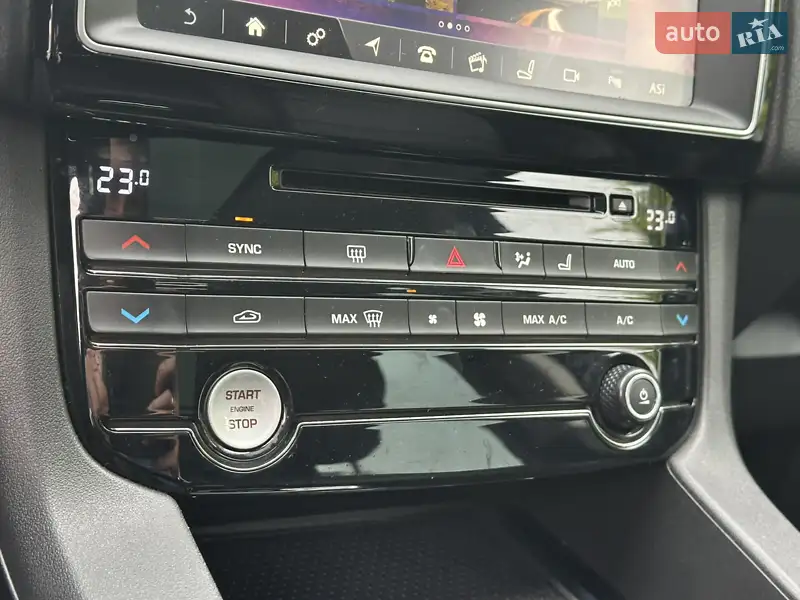 Jaguar F-Pace 2018 VIN SADCA2BN3JA284206 фото оголошення 60 з 103