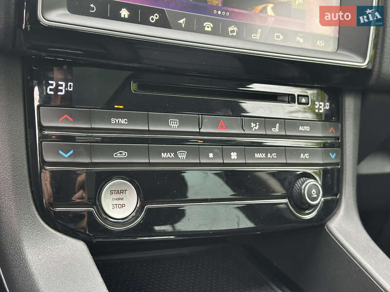 Внедорожник / Кроссовер Jaguar F-Pace 2018 в Одессе