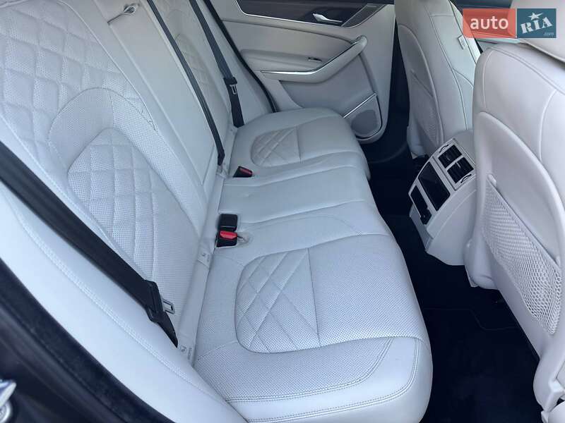 Внедорожник / Кроссовер Jaguar F-Pace 2021 в Ровно