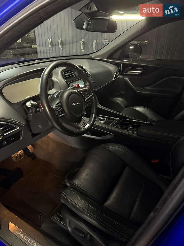 Позашляховик / Кросовер Jaguar F-Pace 2017 в Києві