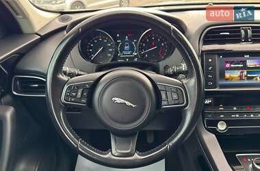 Внедорожник / Кроссовер Jaguar F-Pace 2018 в 