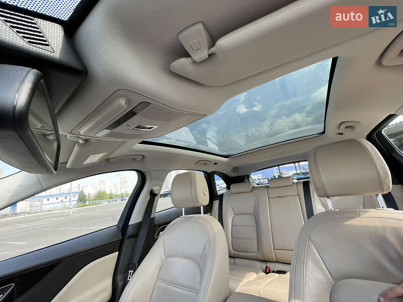 Внедорожник / Кроссовер Jaguar F-Pace 2016 в Киеве фото 2 Внедорожник / Кроссовер Jaguar F-Pace 2016 в Киеве