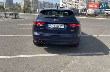 Позашляховик / Кросовер Jaguar F-Pace 2016 в 