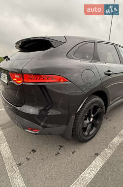 Внедорожник / Кроссовер Jaguar F-Pace 2016 в 