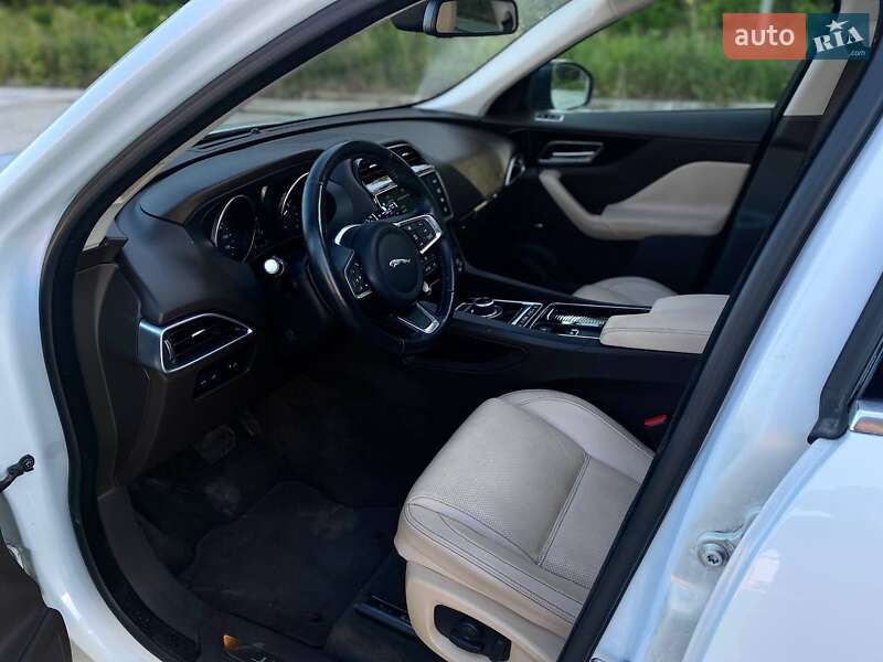 Внедорожник / Кроссовер Jaguar F-Pace 2017 в Киеве фото 18 Внедорожник / Кроссовер Jaguar F-Pace 2017 в Киеве