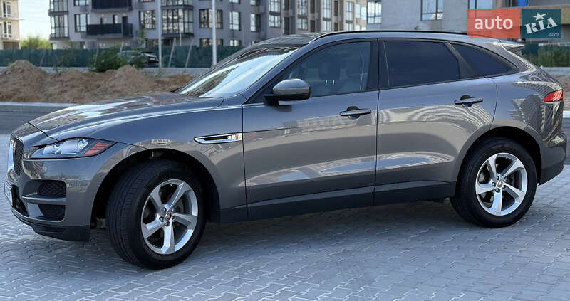 Внедорожник / Кроссовер Jaguar F-Pace 2017 в Киеве