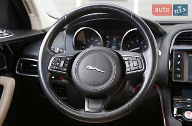 Позашляховик / Кросовер Jaguar F-Pace 2017 в 