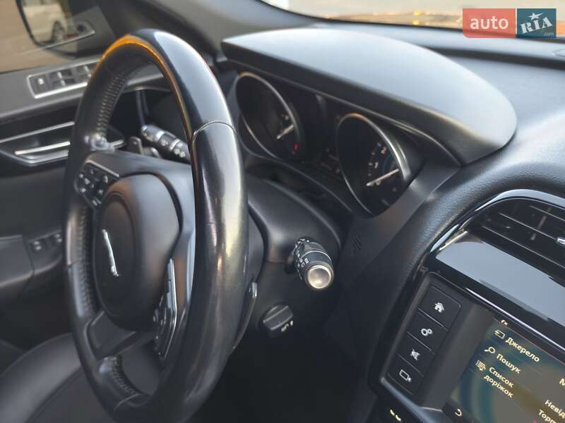 Внедорожник / Кроссовер Jaguar F-Pace 2018 в Львове фото 16 Внедорожник / Кроссовер Jaguar F-Pace 2018 в Львове