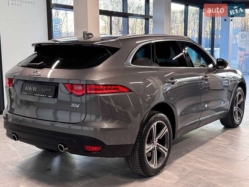 Позашляховик / Кросовер Jaguar F-Pace 2017 в Львові фото 14 Позашляховик / Кросовер Jaguar F-Pace 2017 в Львові