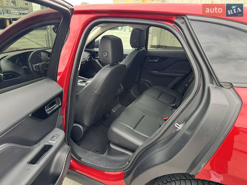 Позашляховик / Кросовер Jaguar F-Pace 2016 в Києві фото 22 Позашляховик / Кросовер Jaguar F-Pace 2016 в Києві