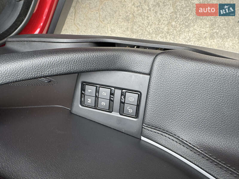 Позашляховик / Кросовер Jaguar F-Pace 2016 в Києві фото 25 Позашляховик / Кросовер Jaguar F-Pace 2016 в Києві