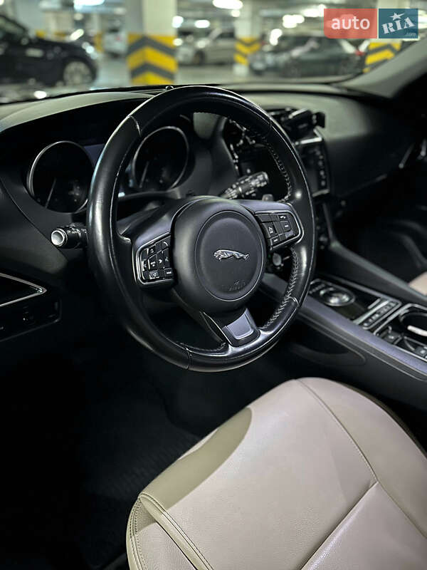 Позашляховик / Кросовер Jaguar F-Pace 2017 в Києві фото 10 Позашляховик / Кросовер Jaguar F-Pace 2017 в Києві