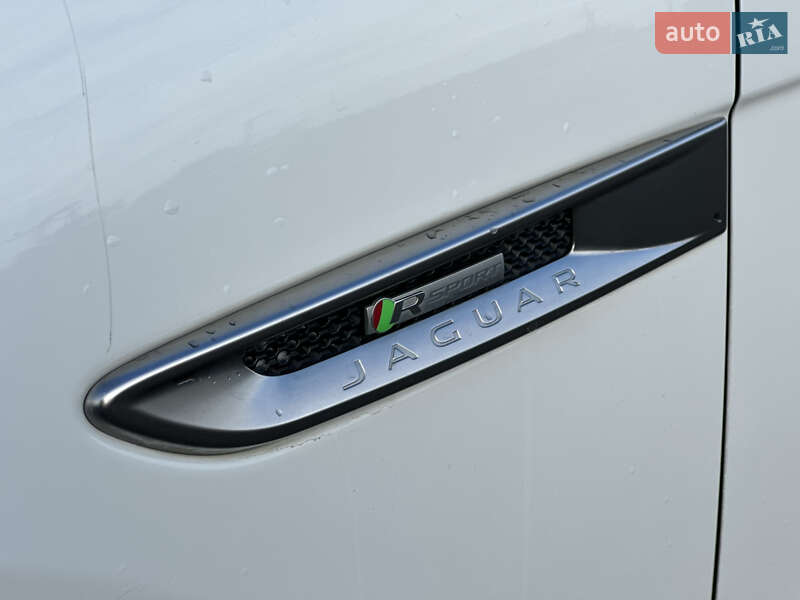 Внедорожник / Кроссовер Jaguar F-Pace 2017 в Луцке