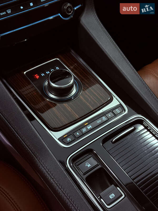 Внедорожник / Кроссовер Jaguar F-Pace 2016 в Одессе фото 14 Внедорожник / Кроссовер Jaguar F-Pace 2016 в Одессе