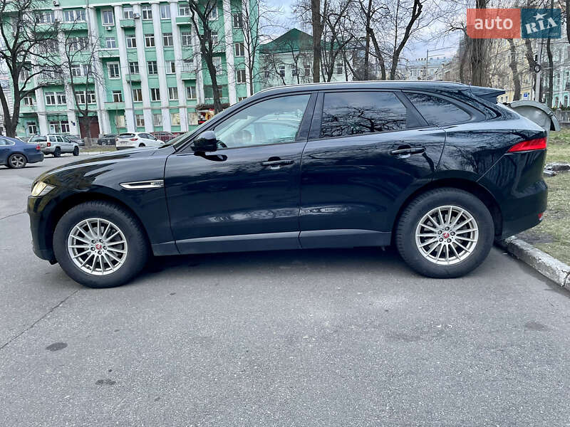 Внедорожник / Кроссовер Jaguar F-Pace 2016 в Киеве