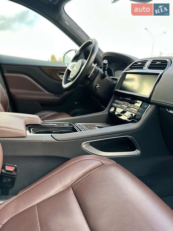 Позашляховик / Кросовер Jaguar F-Pace 2018 в Южноукраїнську фото 37 Позашляховик / Кросовер Jaguar F-Pace 2018 в Южноукраїнську