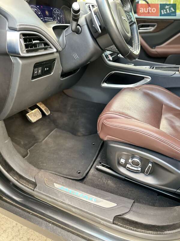 Позашляховик / Кросовер Jaguar F-Pace 2018 в Южноукраїнську фото 57 Позашляховик / Кросовер Jaguar F-Pace 2018 в Южноукраїнську