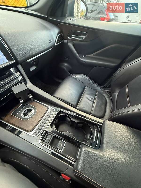 Внедорожник / Кроссовер Jaguar F-Pace 2017 в Ужгороде фото 9 Внедорожник / Кроссовер Jaguar F-Pace 2017 в Ужгороде