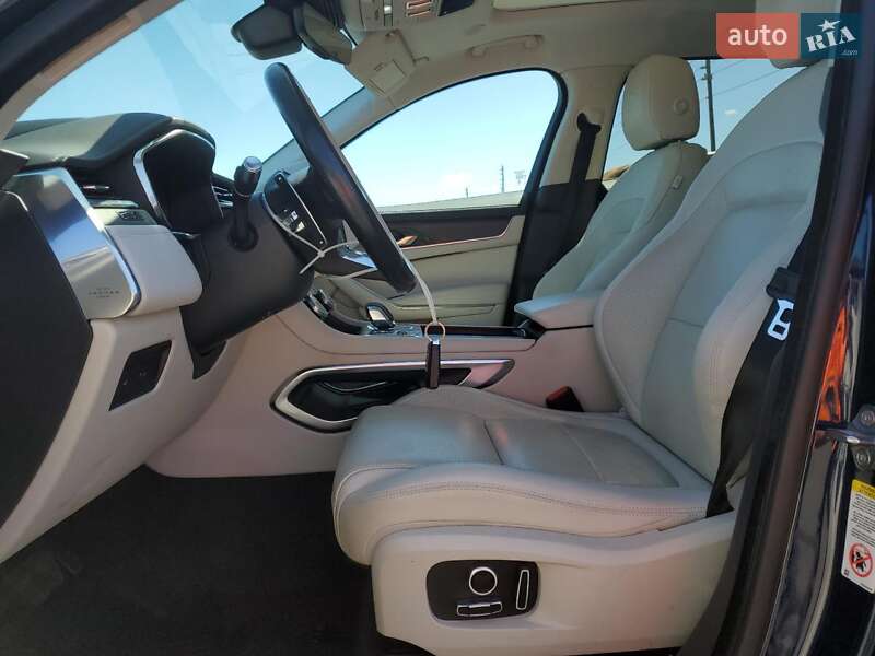 Позашляховик / Кросовер Jaguar F-Pace 2022 в Дніпрі фото 7 Позашляховик / Кросовер Jaguar F-Pace 2022 в Дніпрі