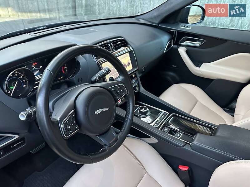 Внедорожник / Кроссовер Jaguar F-Pace 2018 в Киеве фото 12 Внедорожник / Кроссовер Jaguar F-Pace 2018 в Киеве