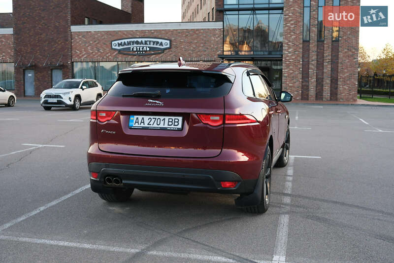 Внедорожник / Кроссовер Jaguar F-Pace 2016 в Киеве