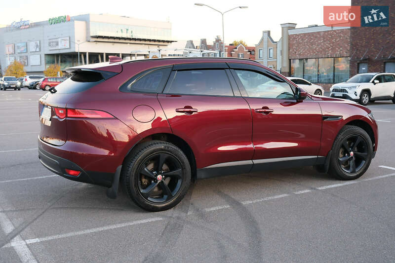 Внедорожник / Кроссовер Jaguar F-Pace 2016 в Киеве