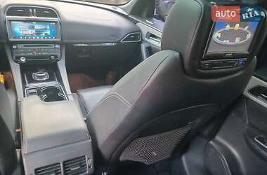 Внедорожник / Кроссовер Jaguar F-Pace 2016 в Киеве