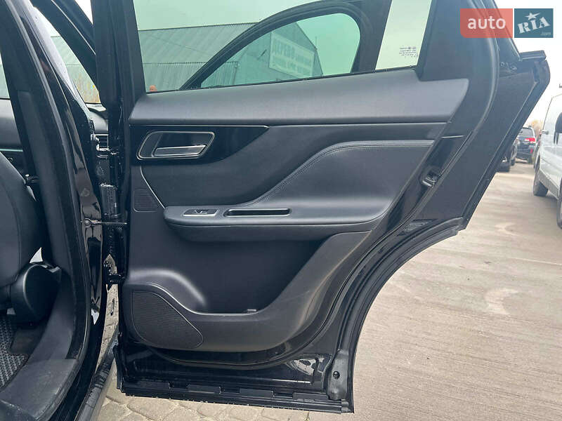 Внедорожник / Кроссовер Jaguar F-Pace 2016 в Львове