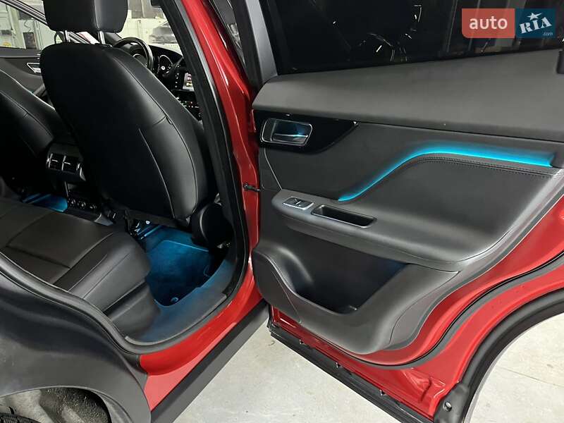 Позашляховик / Кросовер Jaguar F-Pace 2017 в Львові фото 12 Позашляховик / Кросовер Jaguar F-Pace 2017 в Львові