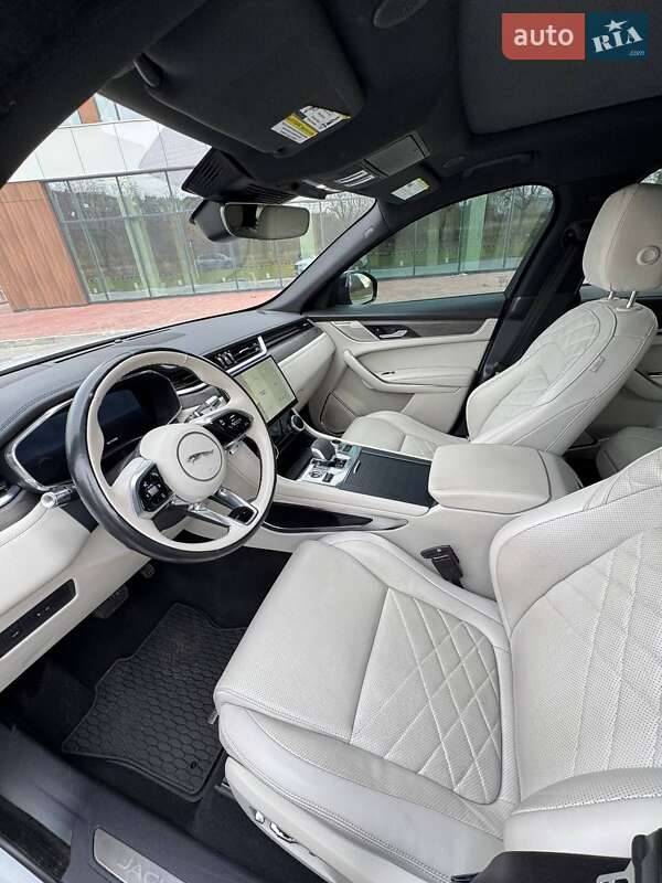 Внедорожник / Кроссовер Jaguar F-Pace 2021 в Ровно