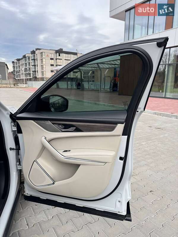 Внедорожник / Кроссовер Jaguar F-Pace 2021 в Ровно