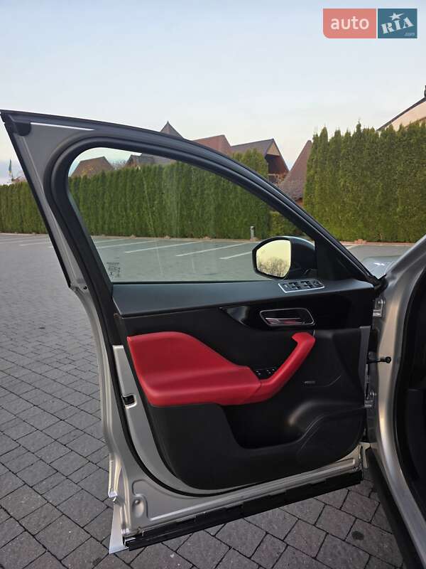 Внедорожник / Кроссовер Jaguar F-Pace 2017 в Львове