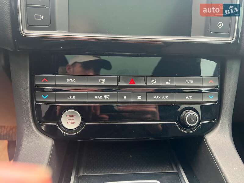 Внедорожник / Кроссовер Jaguar F-Pace 2018 в Львове фото 30 Внедорожник / Кроссовер Jaguar F-Pace 2018 в Львове