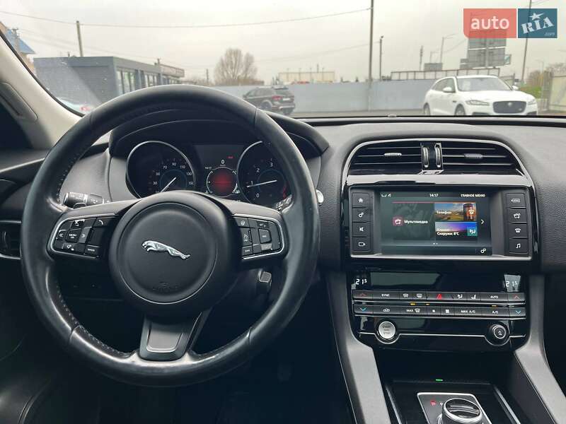 Позашляховик / Кросовер Jaguar F-Pace 2017 в Києві фото 14 Позашляховик / Кросовер Jaguar F-Pace 2017 в Києві