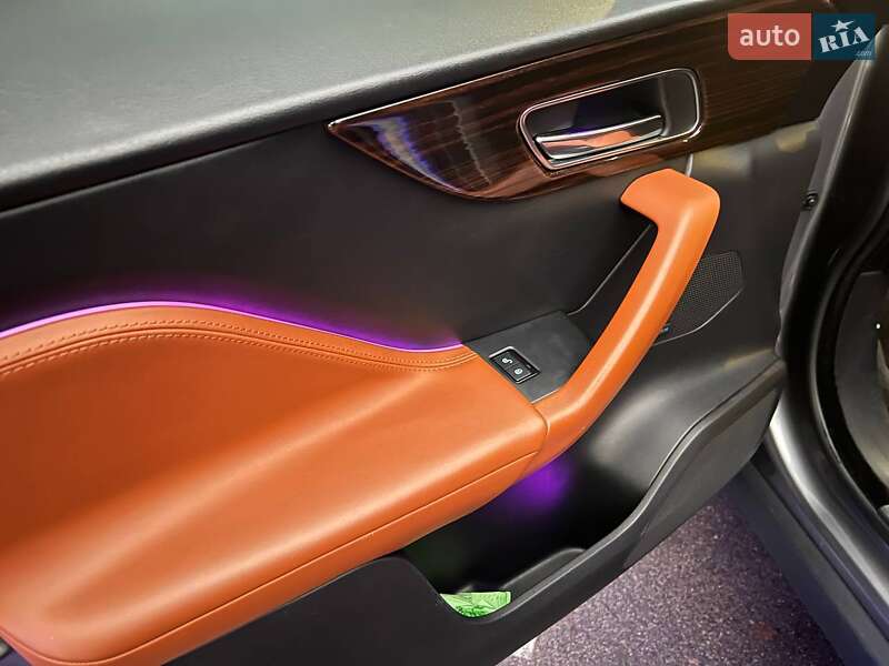 Позашляховик / Кросовер Jaguar F-Pace 2016 в Києві фото 14 Позашляховик / Кросовер Jaguar F-Pace 2016 в Києві