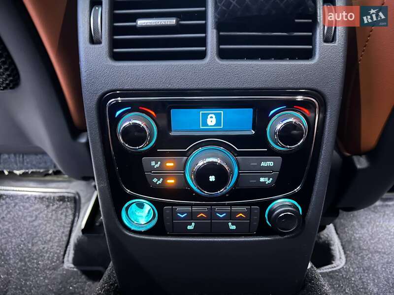 Позашляховик / Кросовер Jaguar F-Pace 2016 в Києві фото 24 Позашляховик / Кросовер Jaguar F-Pace 2016 в Києві