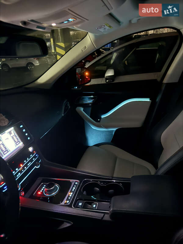 Позашляховик / Кросовер Jaguar F-Pace 2016 в Луцьку фото 43 Позашляховик / Кросовер Jaguar F-Pace 2016 в Луцьку